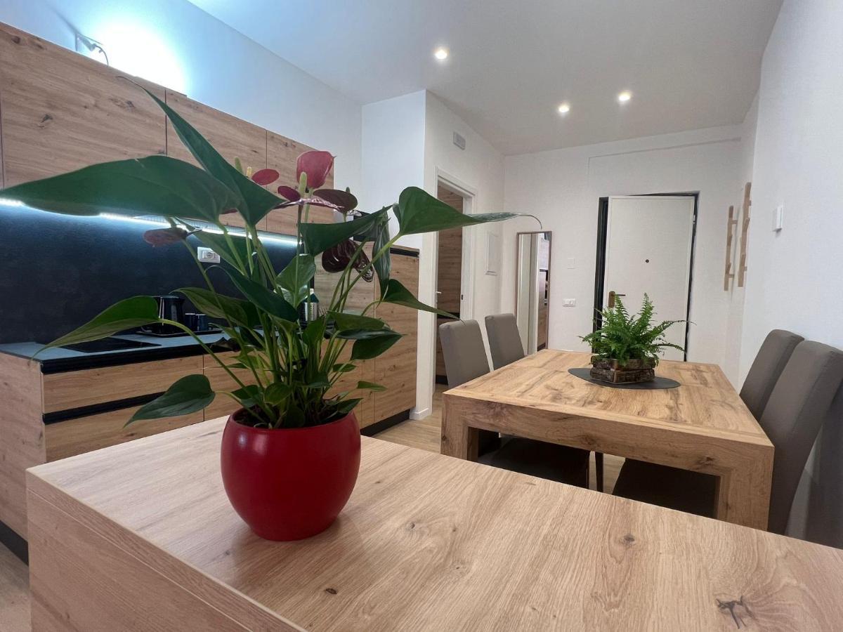 Apartamento Yugogo Mazzini 41 - Bilocale Trento Centro Exterior foto