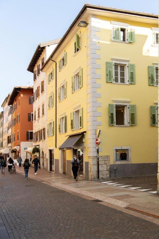 Apartamento Yugogo Mazzini 41 - Bilocale Trento Centro Exterior foto